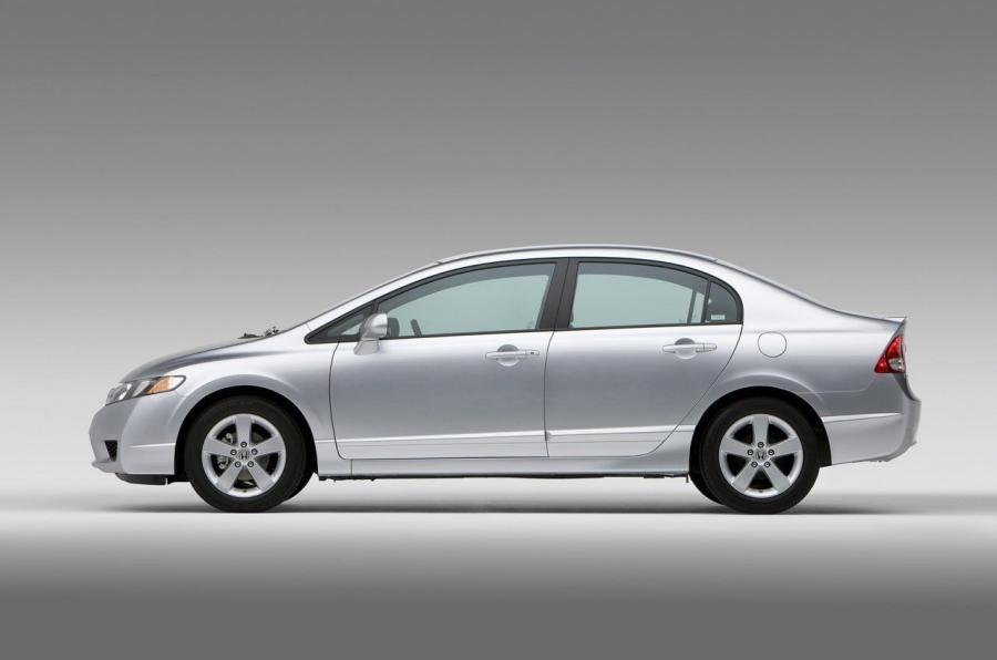  Honda Civic 2009 года  (фото 3 из 18)